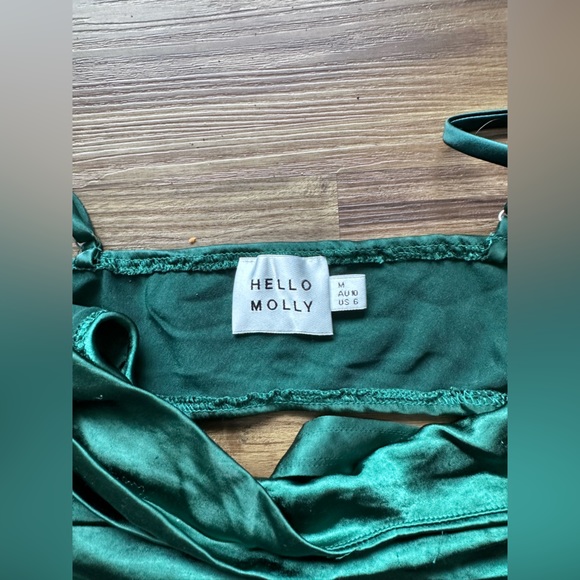 Green Cutout Beat Drop Midi Dress - Picture 4 of 7